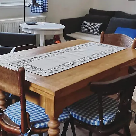 アパート U Nas *